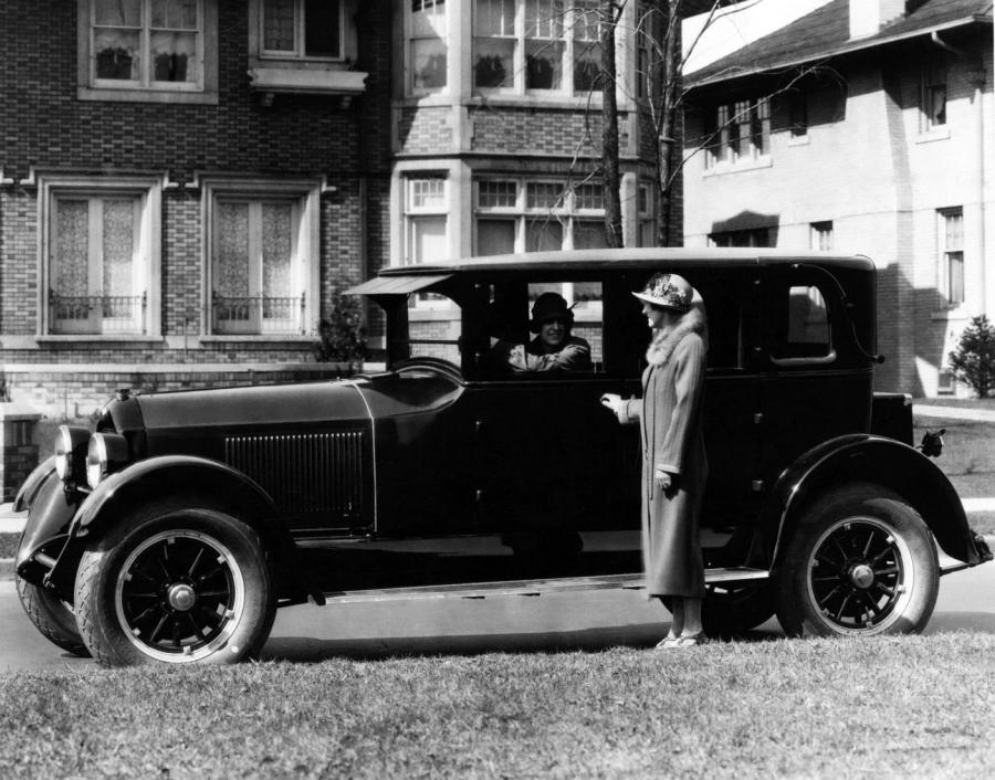 Paige Model 6-70 De Luxe Sedan '1925